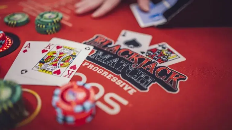 Heaps Of Wins blackjack game